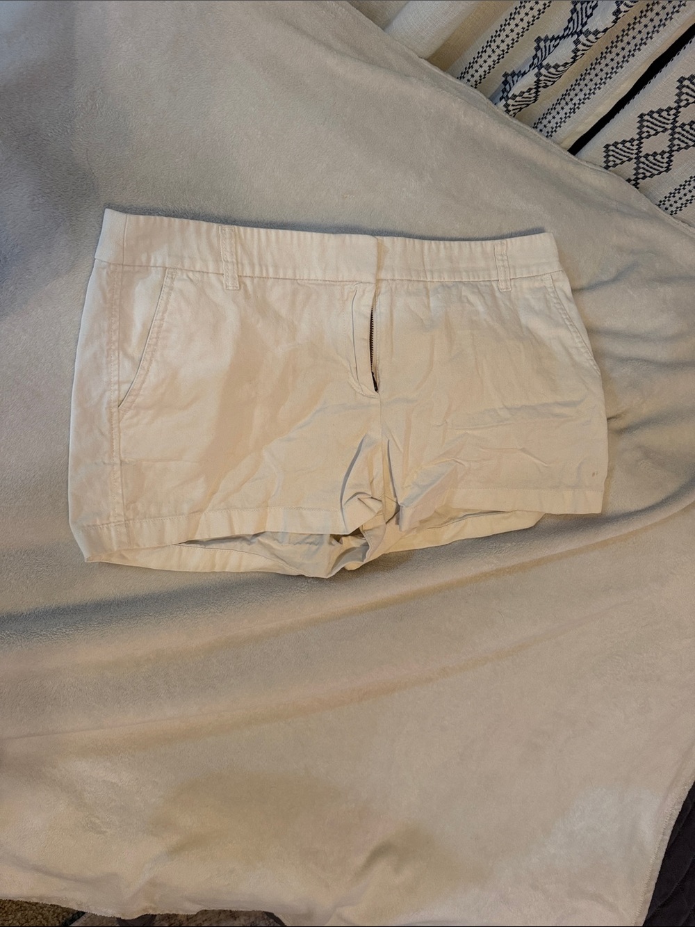 J Cree Women’s Cream Casual Shorts